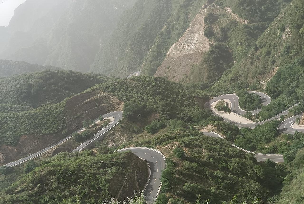 征服阜平72拐天路:自我挑战与心灵之旅!