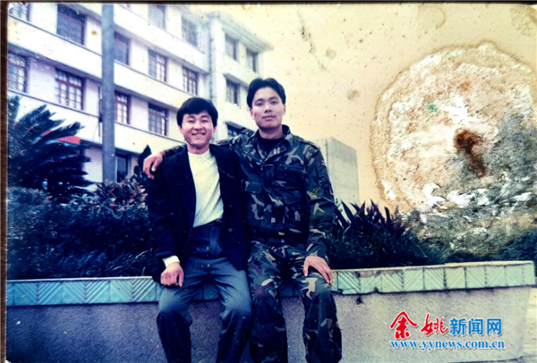 余姚新闻网丨点赞!牟山这个家庭三代从军!