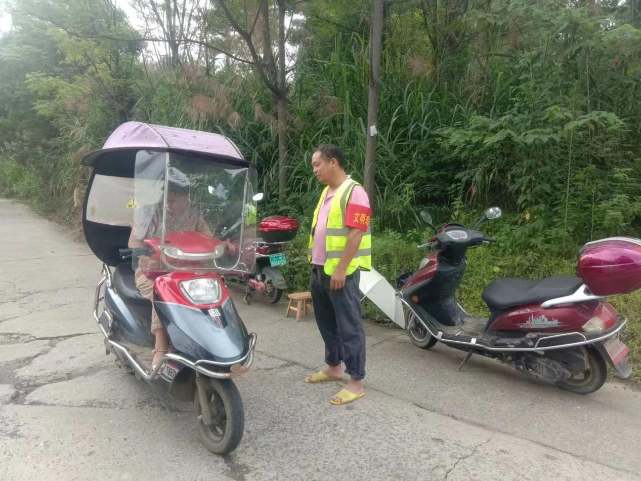 东安县大庙口镇:"两站两员"守护农村道路交通安全