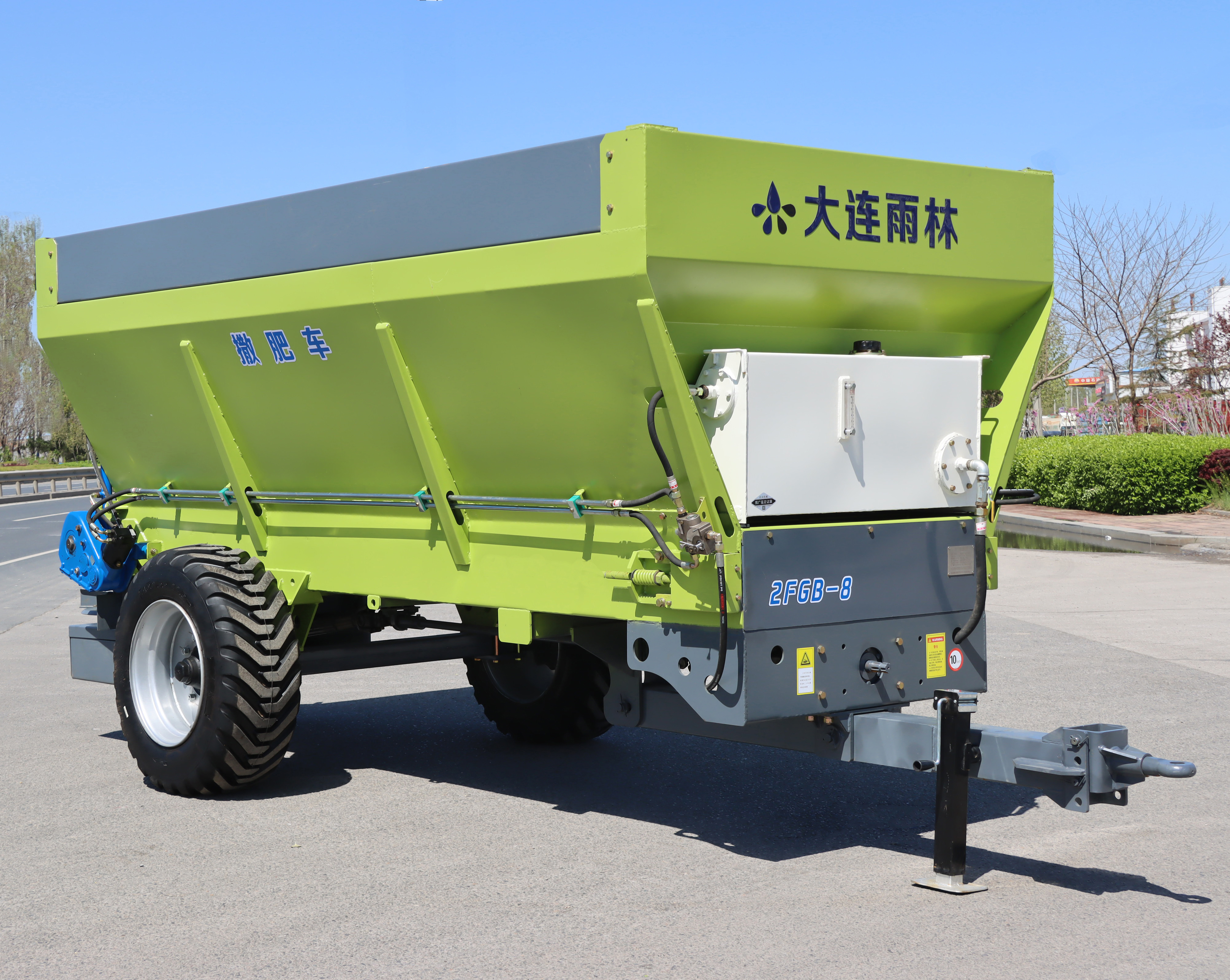 麦收农忙,雨林新型撒粪机 助力粮食生产安全