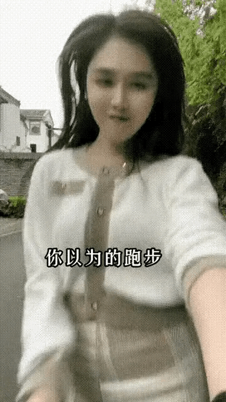 图一:第一视觉和第三视觉,看见的画面是完全不一样的.