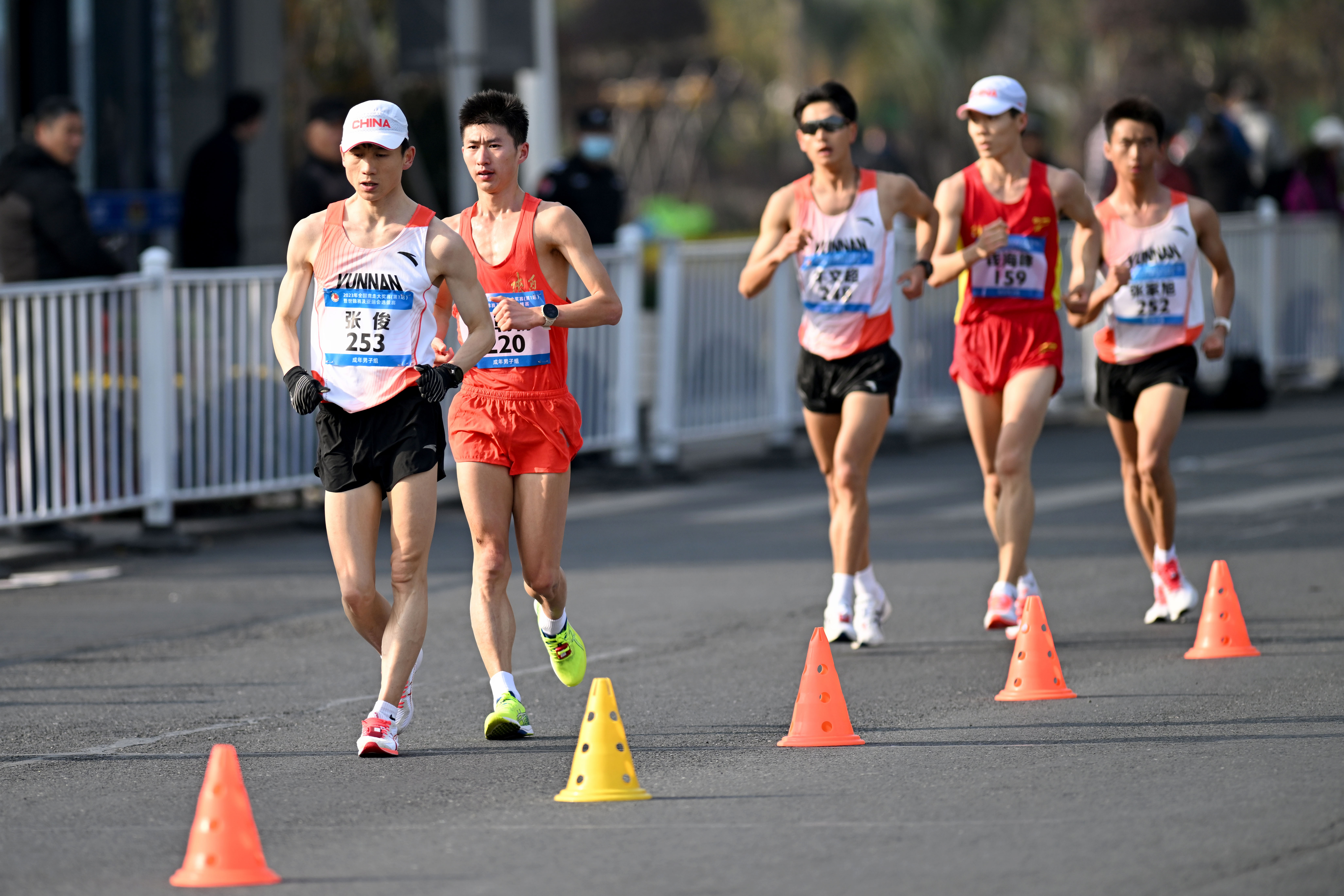 田径——全国竞走大奖赛:男子成年组20公里竞走赛况