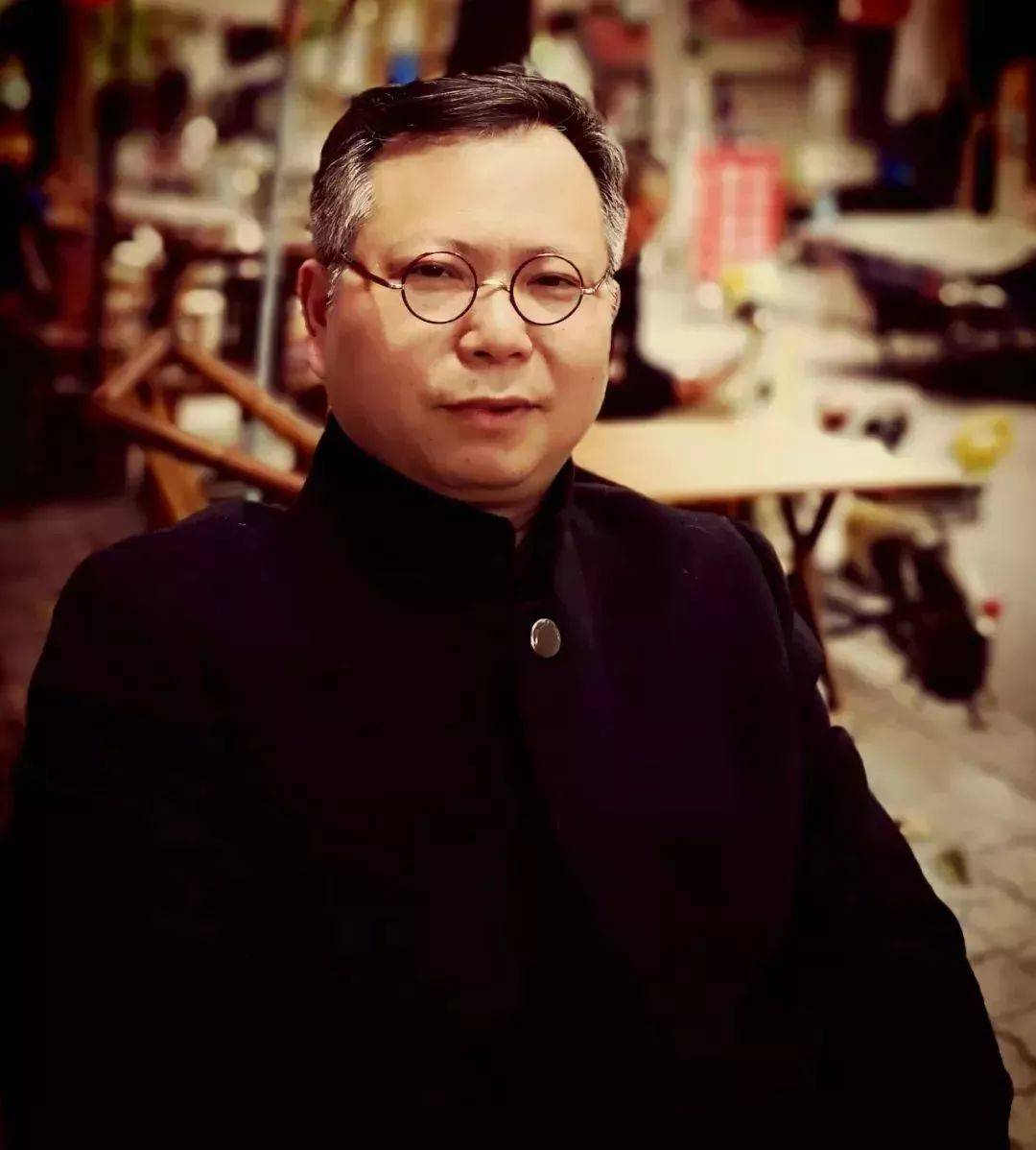 成都作家彭雄:在成都老街巷中寻找书香|我是推荐官