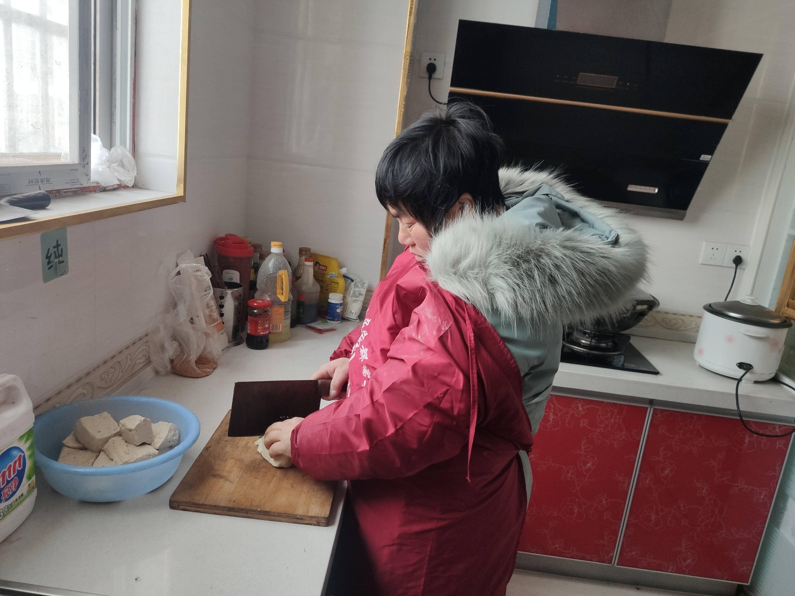 身边的榜样丨吴秀丽:柔弱双肩勇挑生活重担