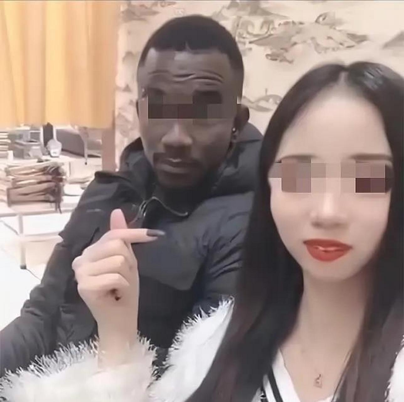 山东某高校安排女学生陪外籍男生,黑人殴打中国女孩,崇洋媚外太堪忧!