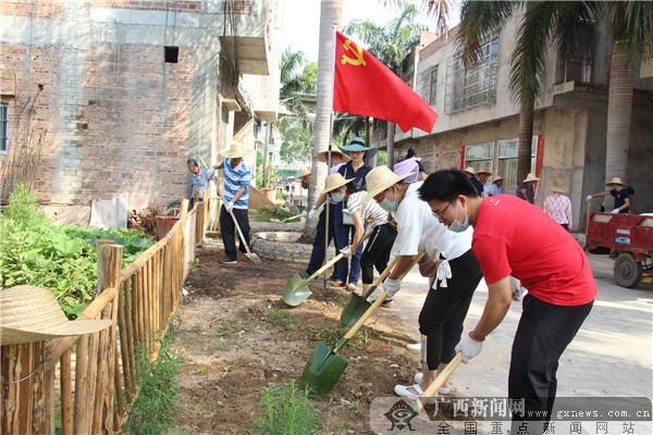 灵山:党建引领助力乡村风貌提升