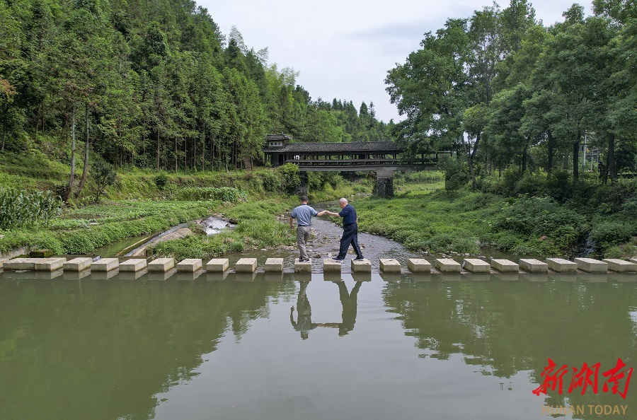 83岁的"小"医生吴金术
