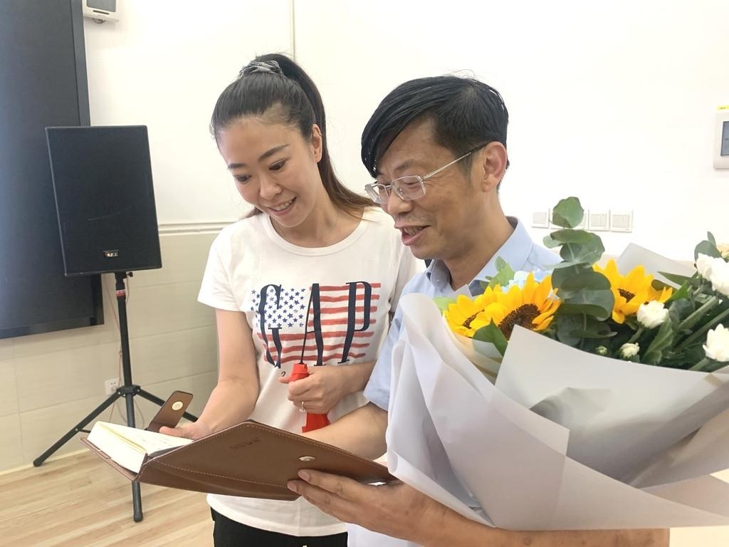 有一种幸福叫:感恩 收获 成长 川音附小举行"拜师仪式" 传递责任感和