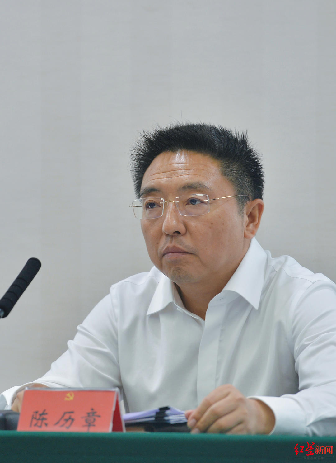 四川天府新区管委会主任陈历章:力争年底前集中呈现一批新赛道场景