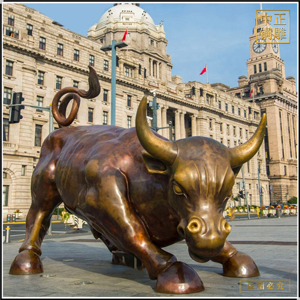 室外拓荒牛雕塑 华尔街铜牛的由来