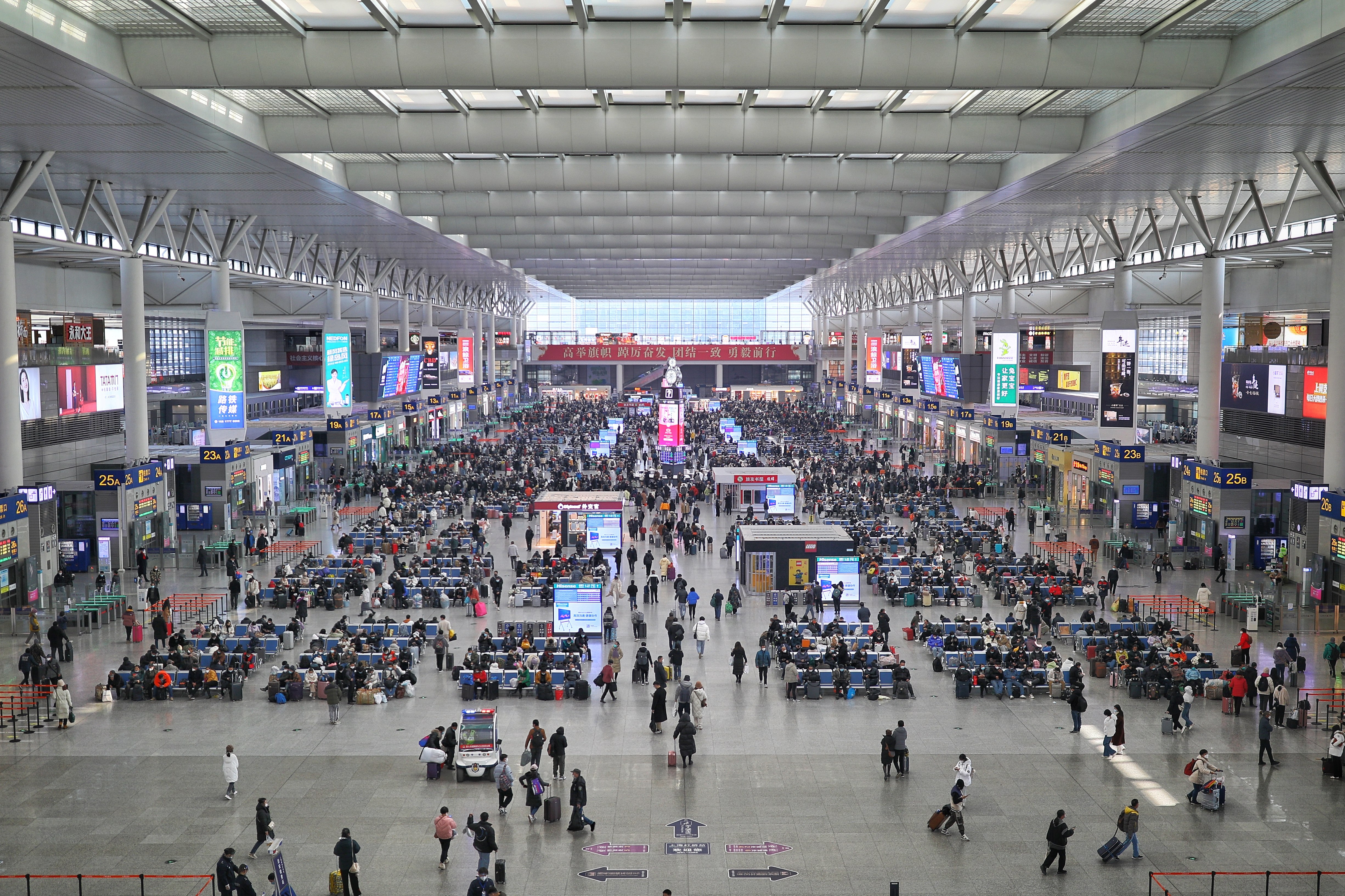 铁路上海站2023年春运预计发送旅客955万人,同比增38.7%