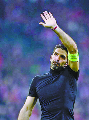 45岁意大利门将布冯退役