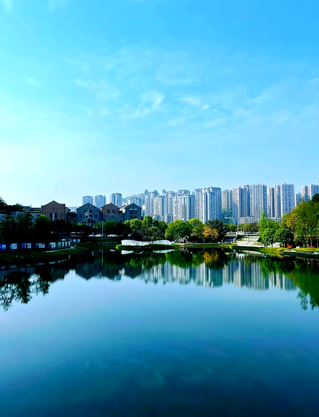 初冬暖阳,探访重庆多处湖畔美景