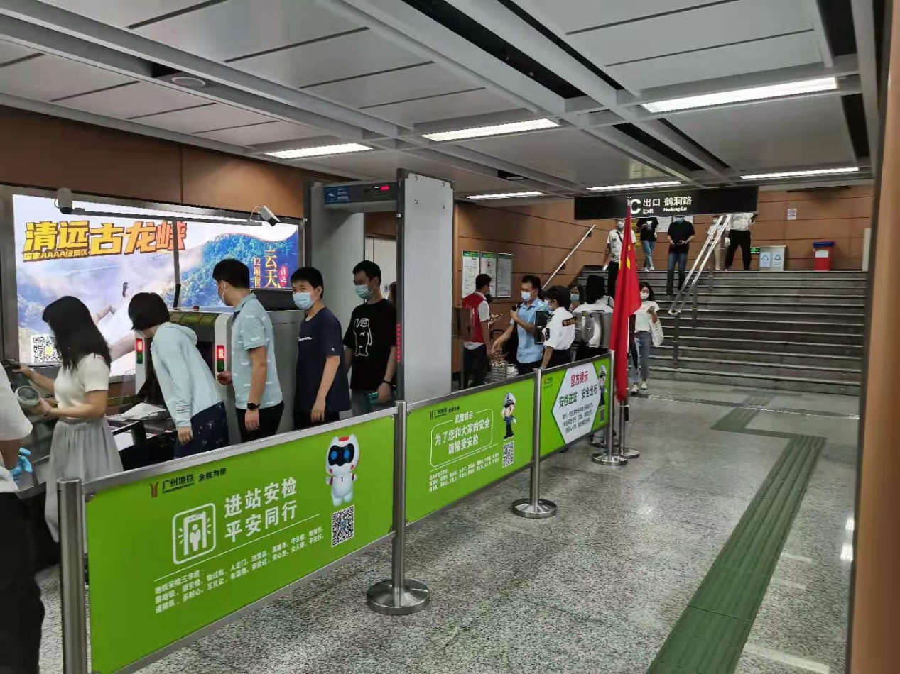 鹤洞桥封闭,广佛线鹤洞站客流大涨56%,地铁加车应对