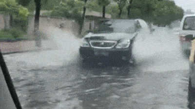安全提示｜秋雨来袭 雨天行车需谨慎-有驾