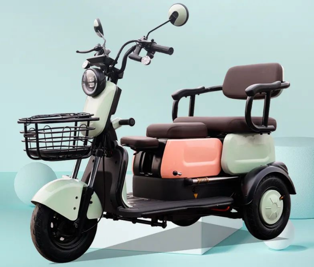 鲁客推出新一代三轮车,时尚小巧,3种骑行模式,p档驻车,防溜坡