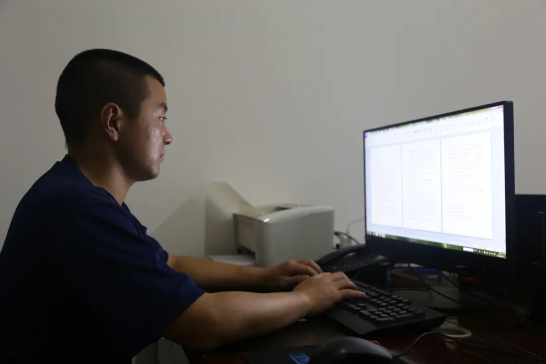 我的榜样|预备消防士袁茂森:小小消防士,发挥"政"能量