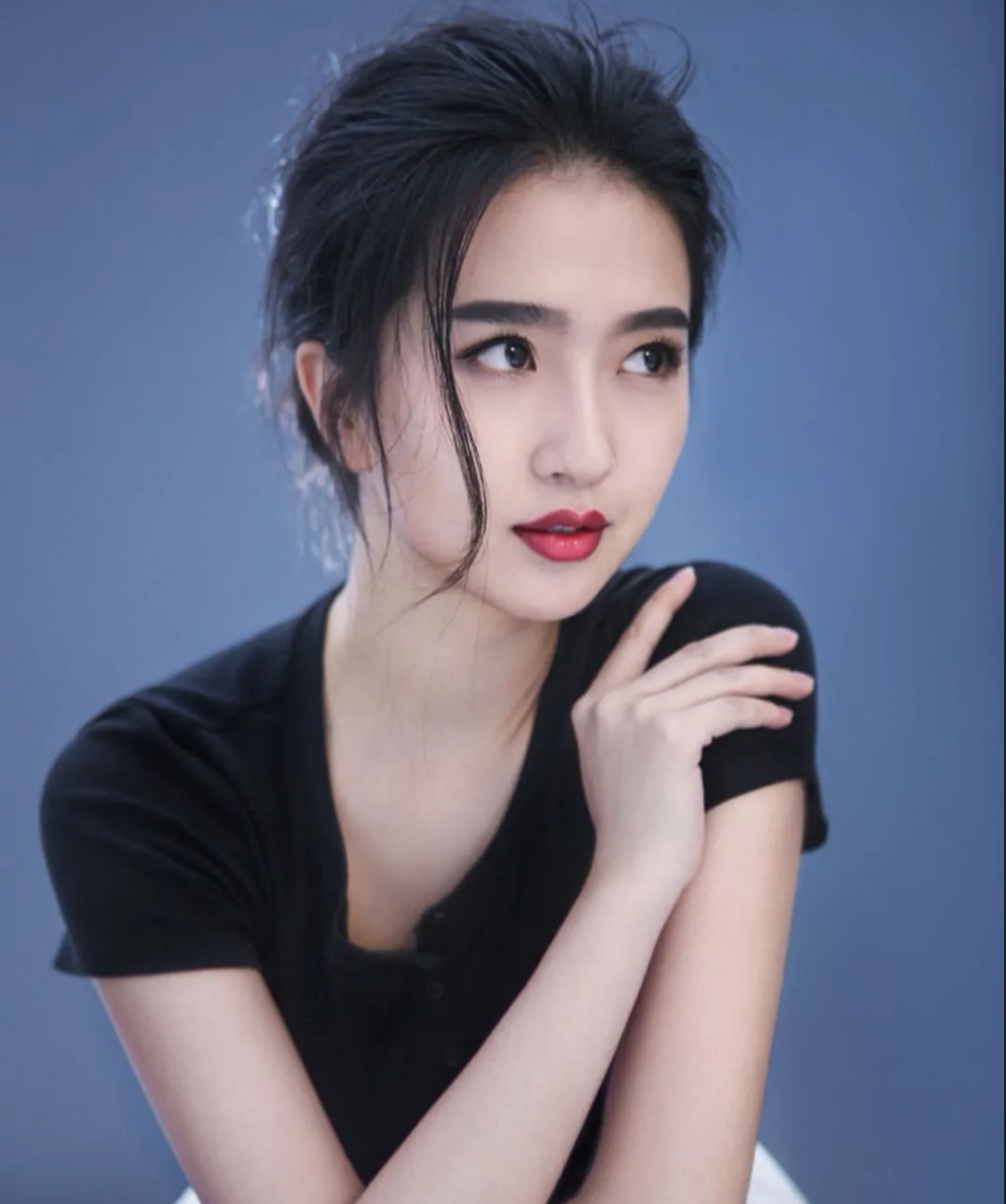 《你是我的眼》邱雪花的扮演者是谁?