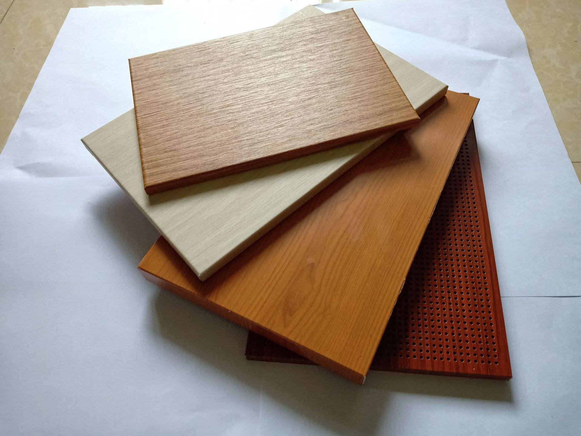 木纹铝蜂窝板,环保节能,美观实用,让建筑更有灵魂!