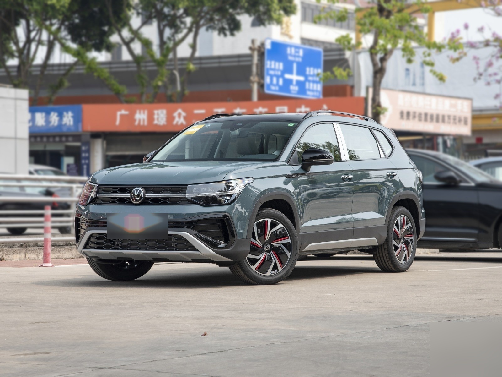 途岳,作为大众品牌下的一款紧凑型suv,其别名即为大众tharu.