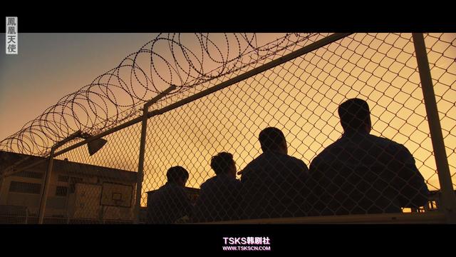 以暴制暴,用拳头说话!韩国反监狱霸凌电影《鲨鱼:起点》