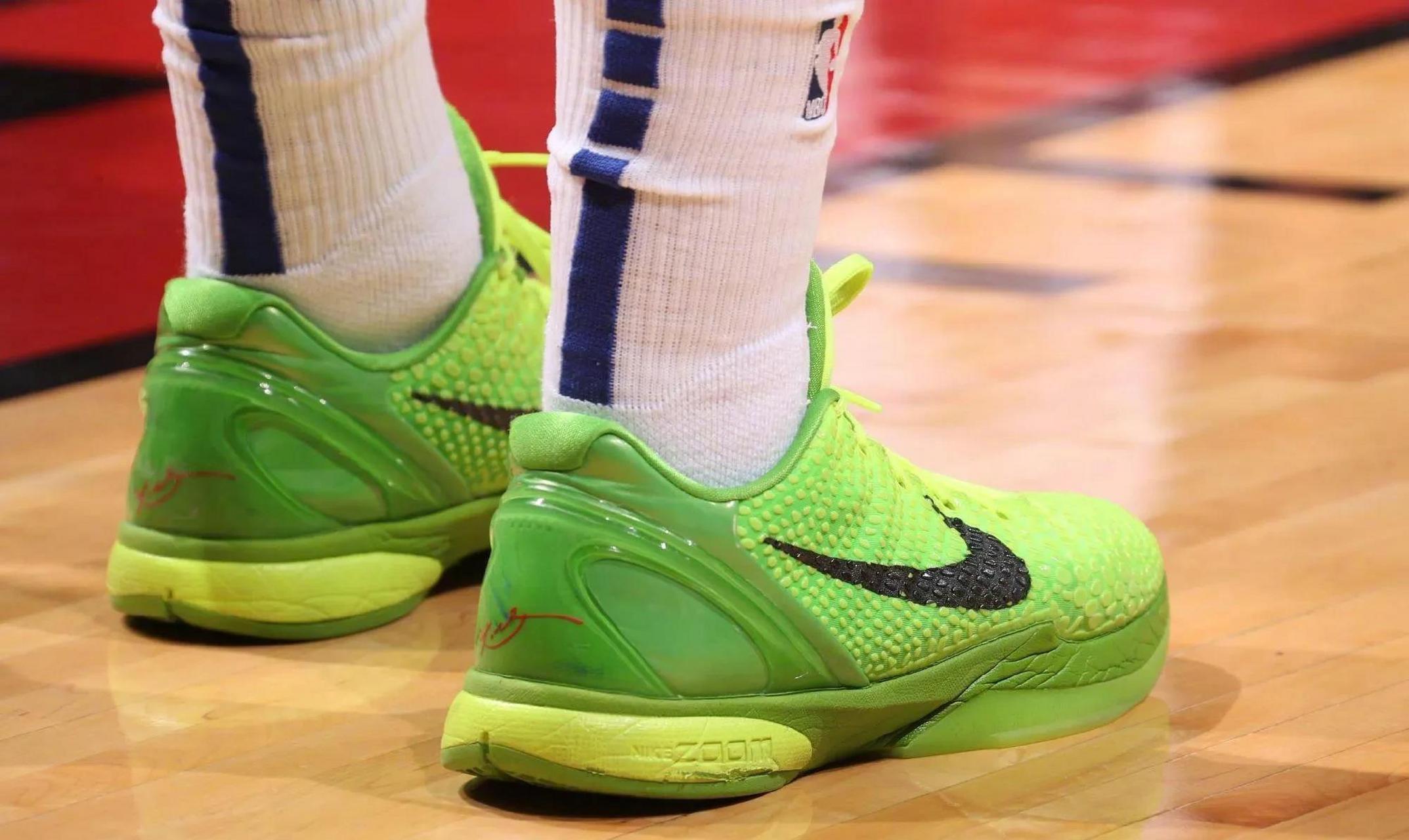 今日nba球员球鞋上脚精选:  吉米-巴特勒 李宁 jb 1 拉塞尔 李宁 韦德