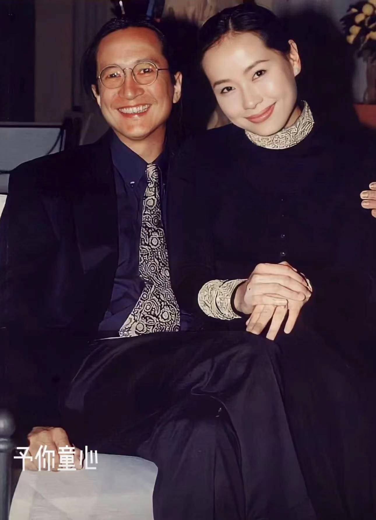 叶童和富商老公庆婚35年日本餐厅喝得脸通红头发花白无子女