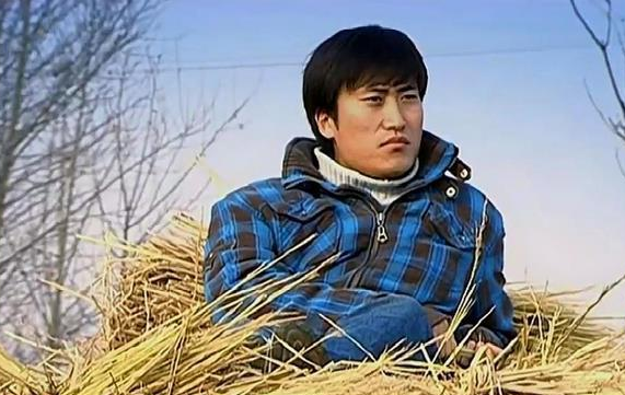 吴云飞:不满"赵玉田"百科照片土,用酷帅新照顶替土气的老照片