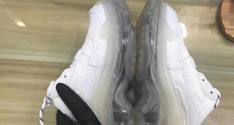 水晶底一般多久氧化