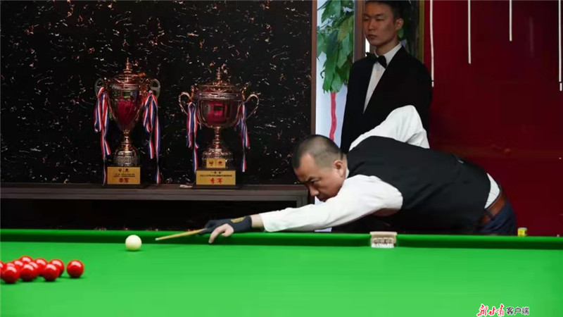 荣誉加身!世青赛冠军吴宜泽兰州斯诺克公开赛夺冠
