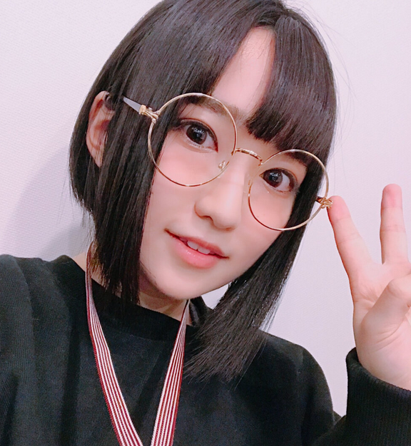 悠木碧发文庆生,再次强调很爱玩原神,还要奖励自己满命绫人