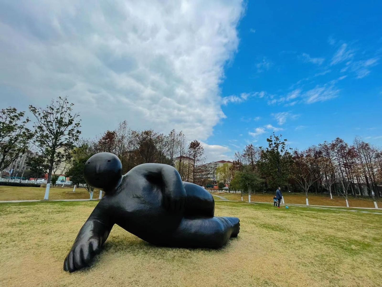 新年,一起去闵行文化公园打卡"网红"雕塑吧