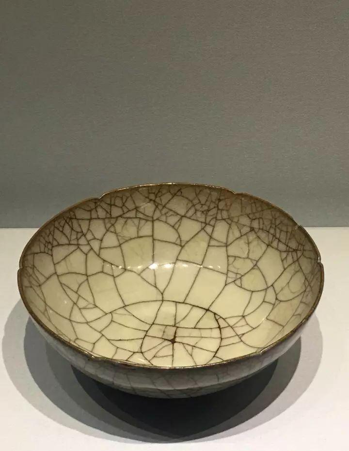 馆藏"哥窑瓷器"精选,高清多图展示!