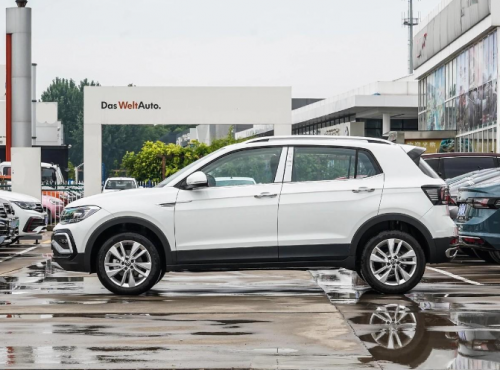 途铠小型suv1.5图片