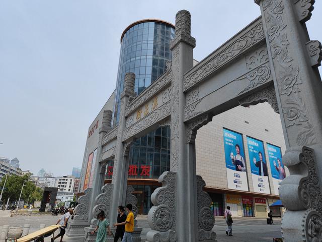 如今的汉正街难道变成了旅游景点了吗?