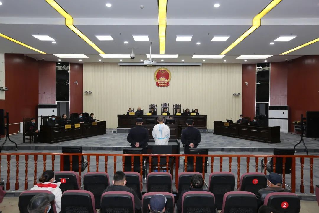 一起重大刑事案件在西宁中院开庭审理