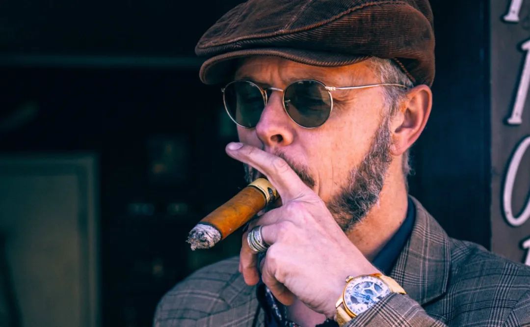 how to distinguish the message send to you right or not