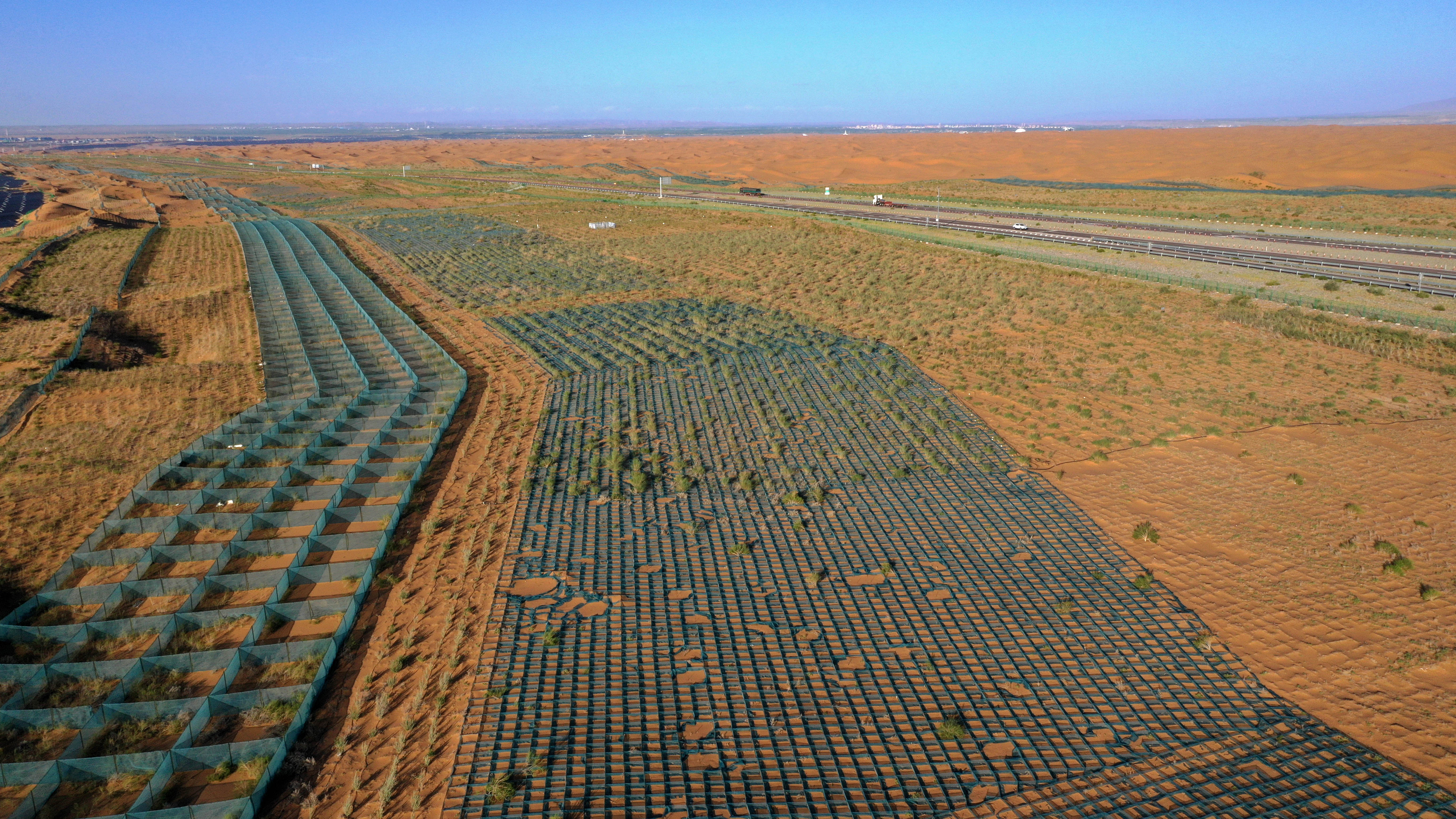 (高质量发展调研行)宁夏中卫:多措并举 绿进沙退