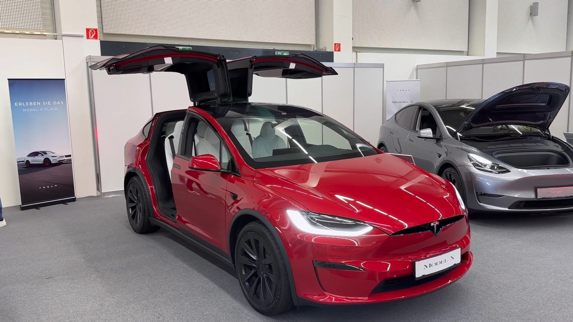 2023特斯拉model x来了,全新设计理念,可选5/6/7座,续航560km