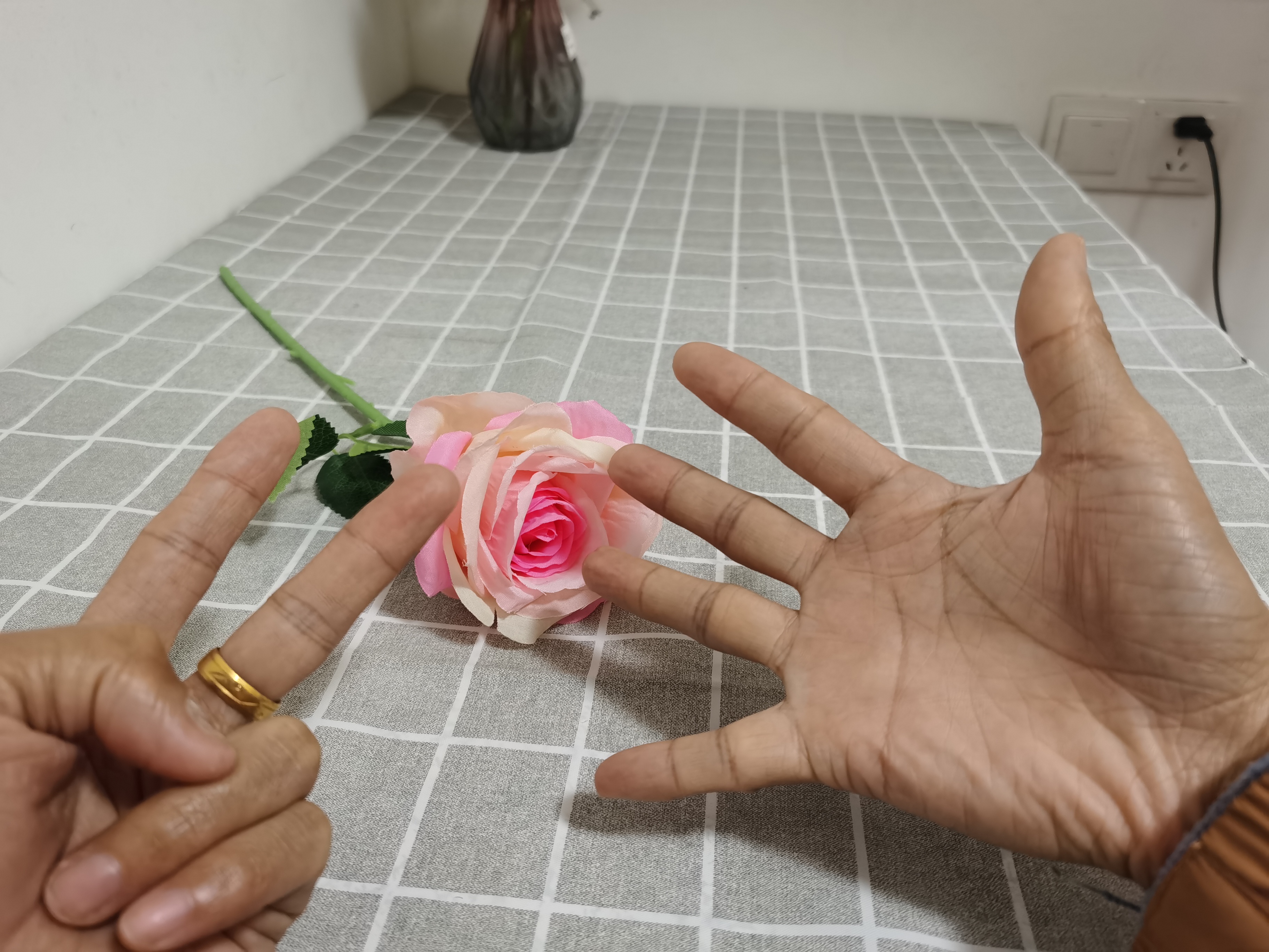 7的手势怎么比划?