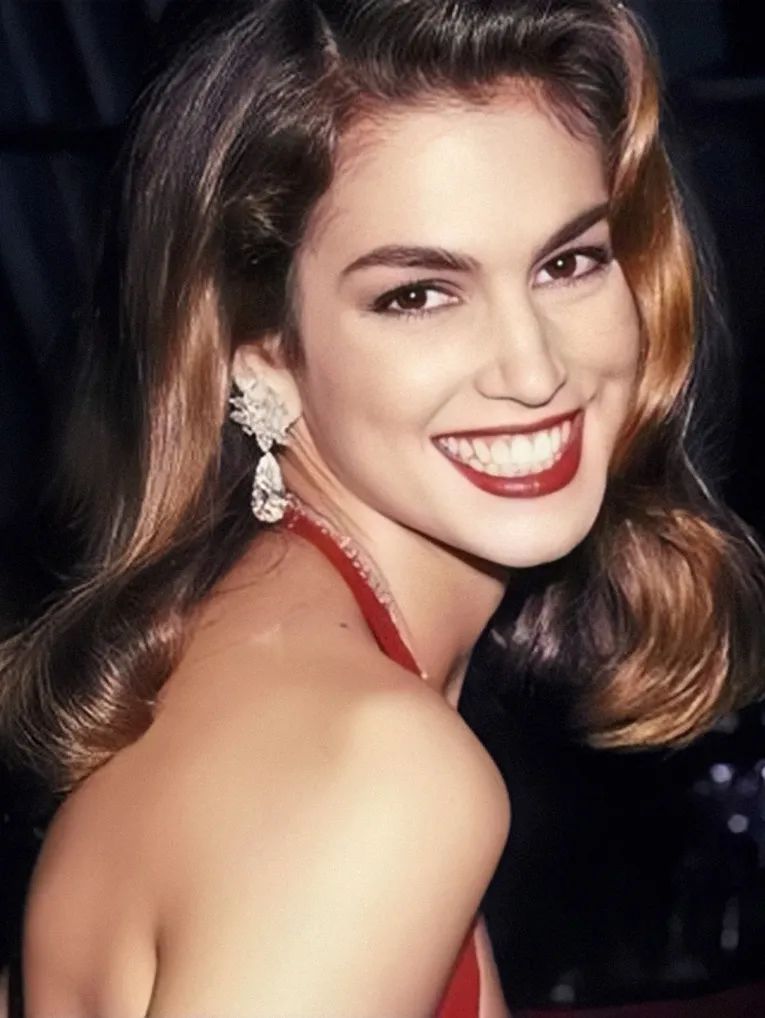 全球第一代超模cindycrawford