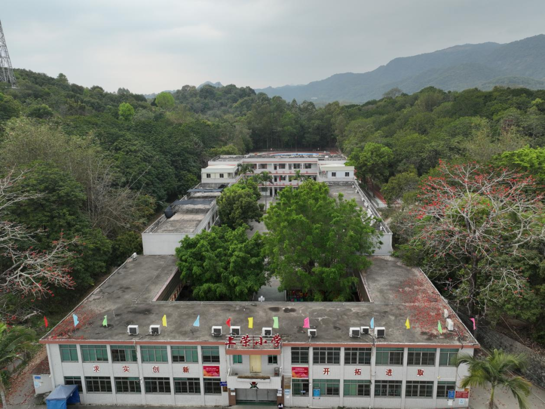 200人)潮安区归湖镇怀慈中学(可安置人数:3000人)潮安区凤塘中学(22个