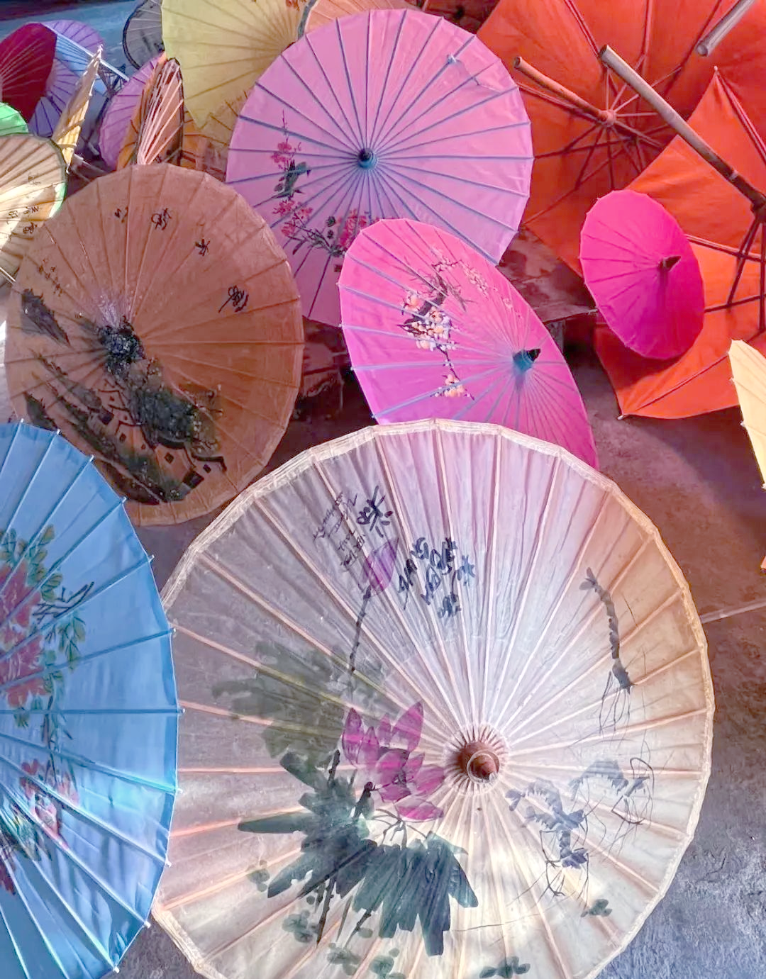 江南韵味油纸伞,传承千年匠心制作