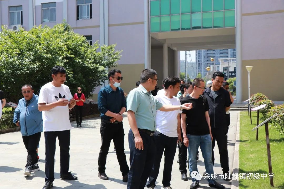 西藏自治区名校长研修班莅临余姚市陆埠镇初级中学参观
