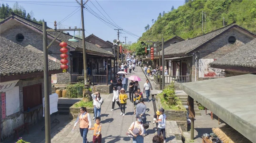 新起点 新征程 新作为|万山镇:古镇新貌 风景独好
