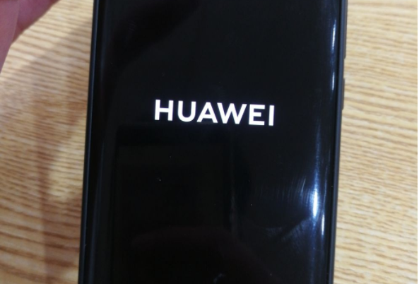 华为手机关不了机一直是开机画面怎么办