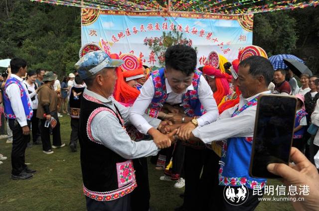 多彩民俗活动引客来 楚雄州禄丰市广通镇举办"六月六"彝族情人节活动