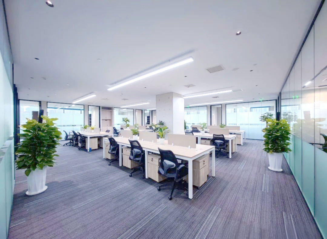 便捷的交通以及周到的物业服务,成为了众多企业理想的办公场所