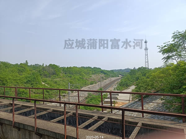 应城西十桥上拍长荆铁路