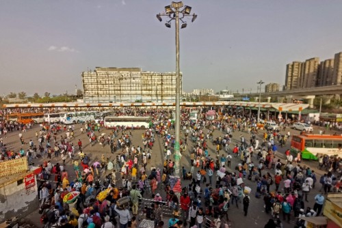 关于疫情对老百姓的生活影响很大吗为什么还要封城的信息